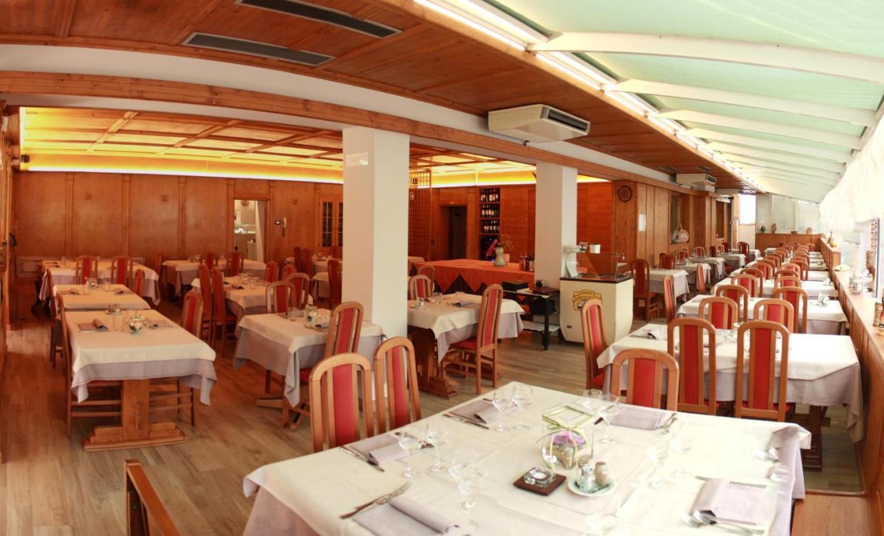 Albergo Ristorante Cacciatori Auronzo di Cadore Exteriér fotografie